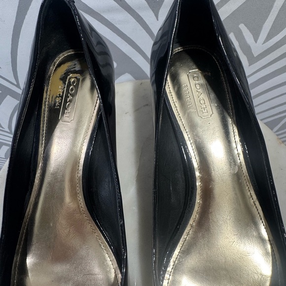 Coach Mandy Black Patent Leather Kitten  Heel Pumps with Gold Accent Bow - Picture 8 of 9